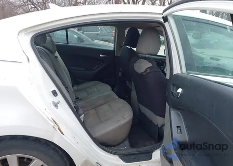 2014 Kia Forte Lx z USA, uszkodzony, nr VIN KNAFX4A60E5063641